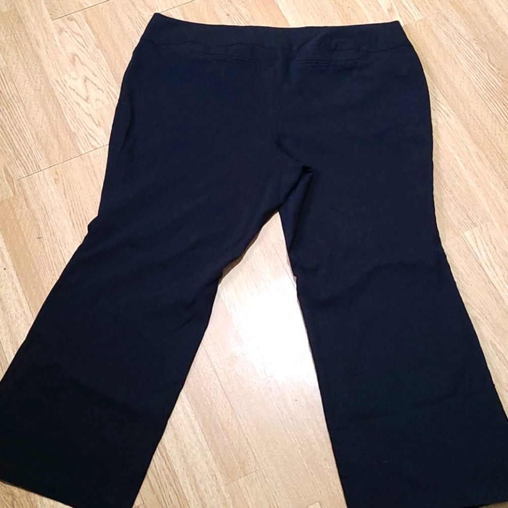 Torrid Classic Signature Black Bootcut Trousers Short 20 - Picture 9 of 10